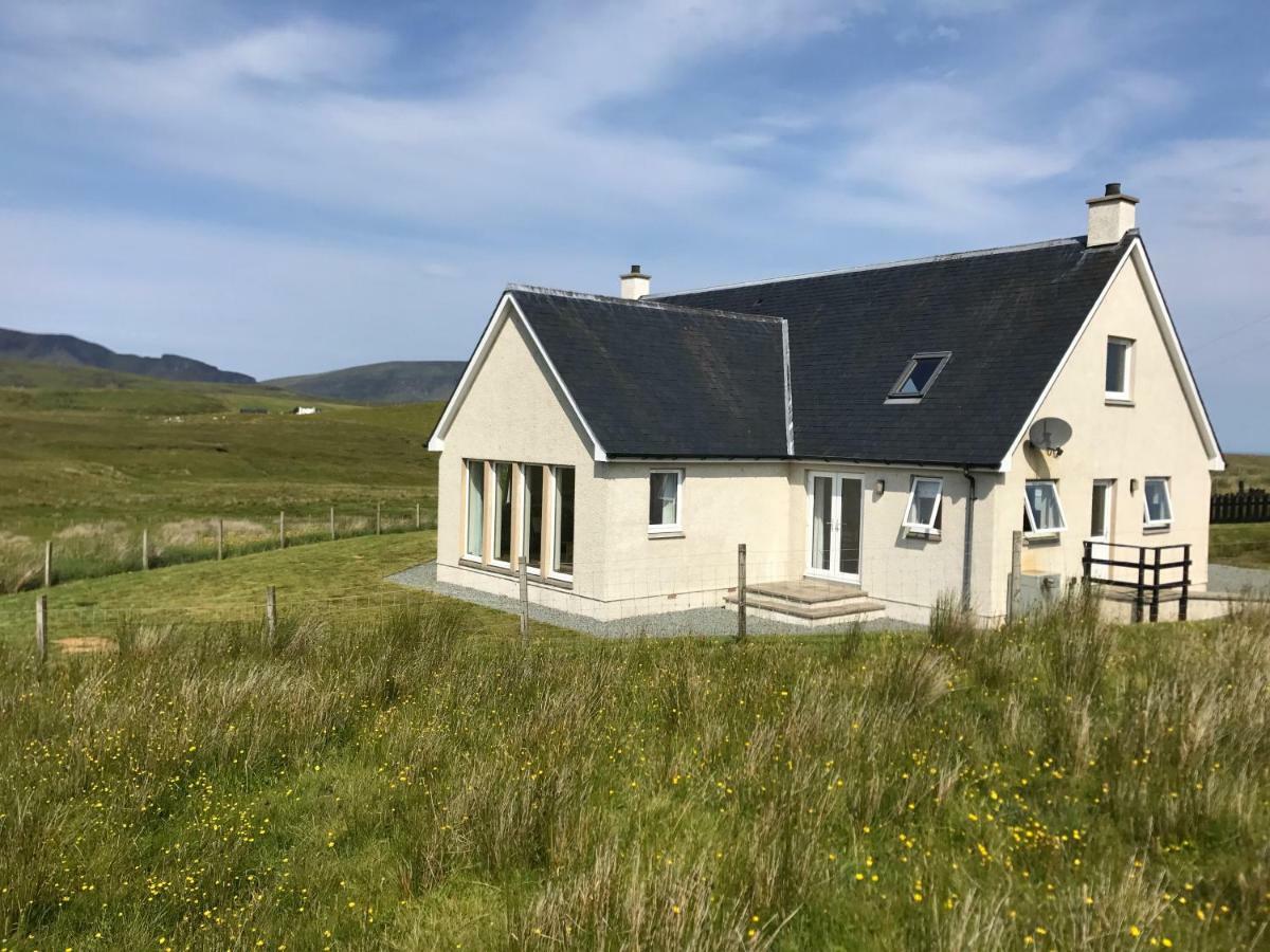 Trotternish Ridge View Appartamento Staffin Esterno foto